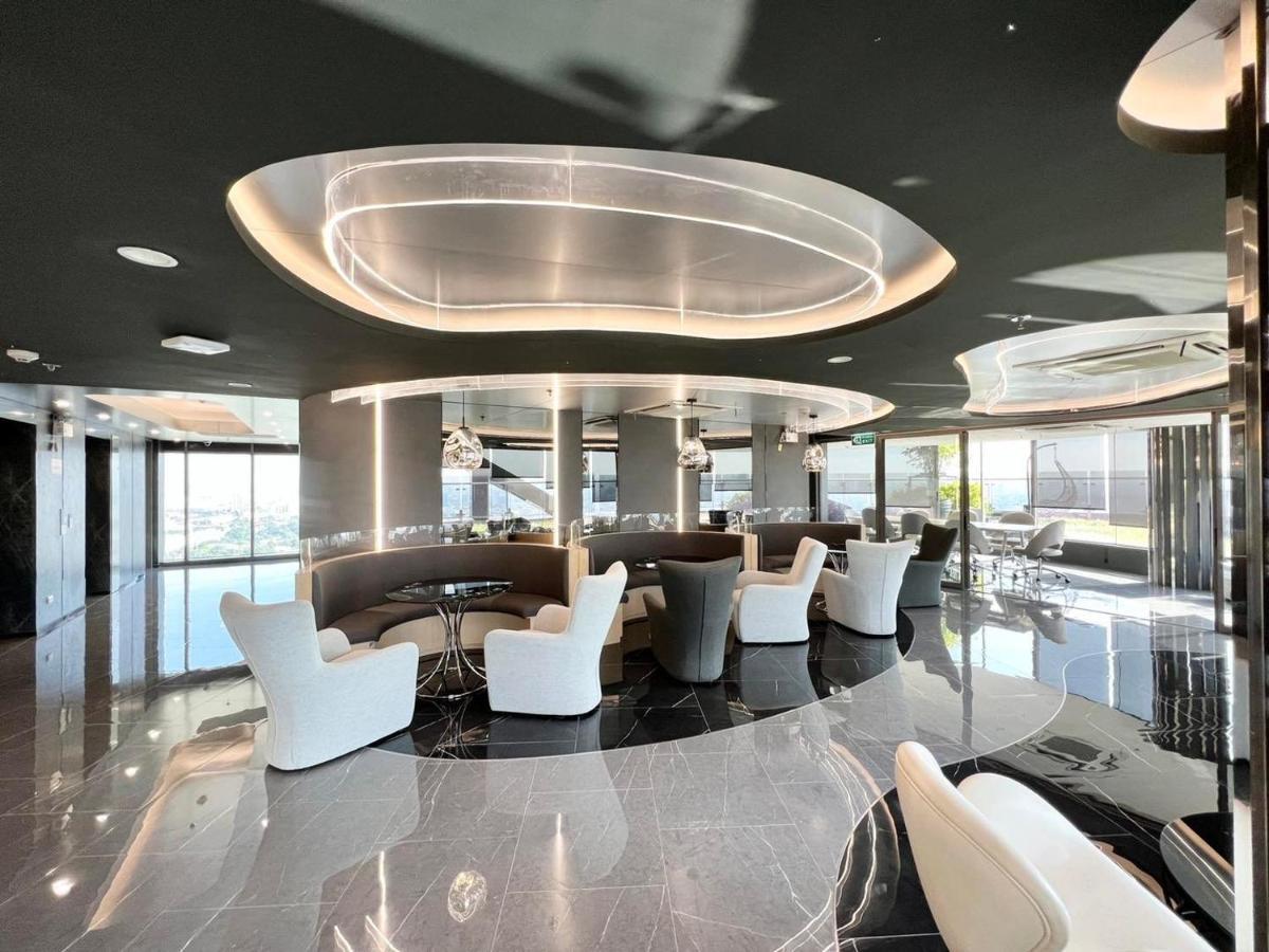 Oakwood Suites Tiwanon Bangkok Nonthaburi Exterior foto